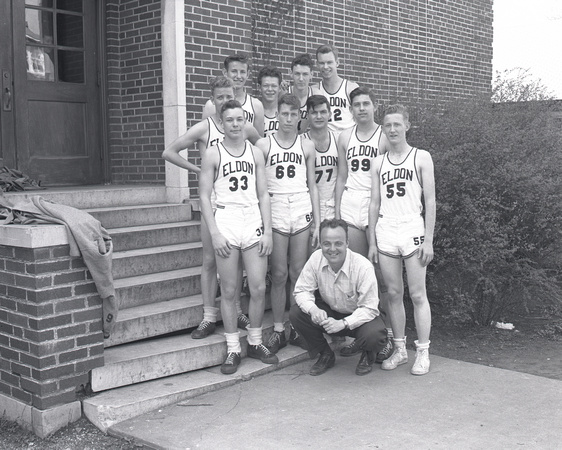 1946_Apr_Basketball_02