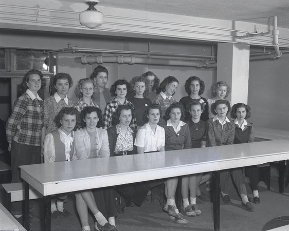 1947_Feb_Annual_Groups_08